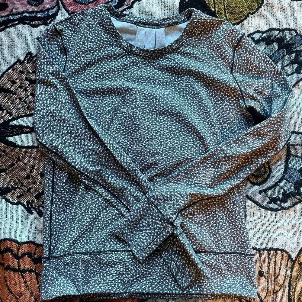 lululemon longsleeve